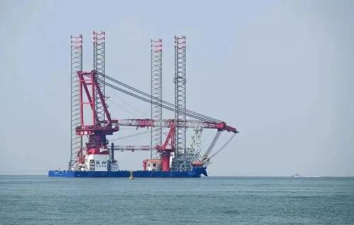 “大国利器”！国内综合性能最强风电施工平台海试