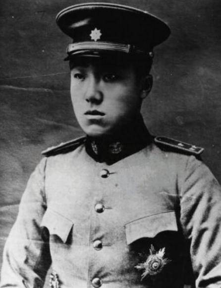 1964年，毛泽东得知载涛生活困难，致信章士钊：送上人民币2000元
