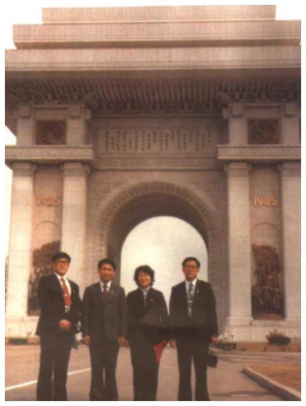 1985年金日成会见吉林兄妹，送一皮箱人民币：以后我就是你们父亲