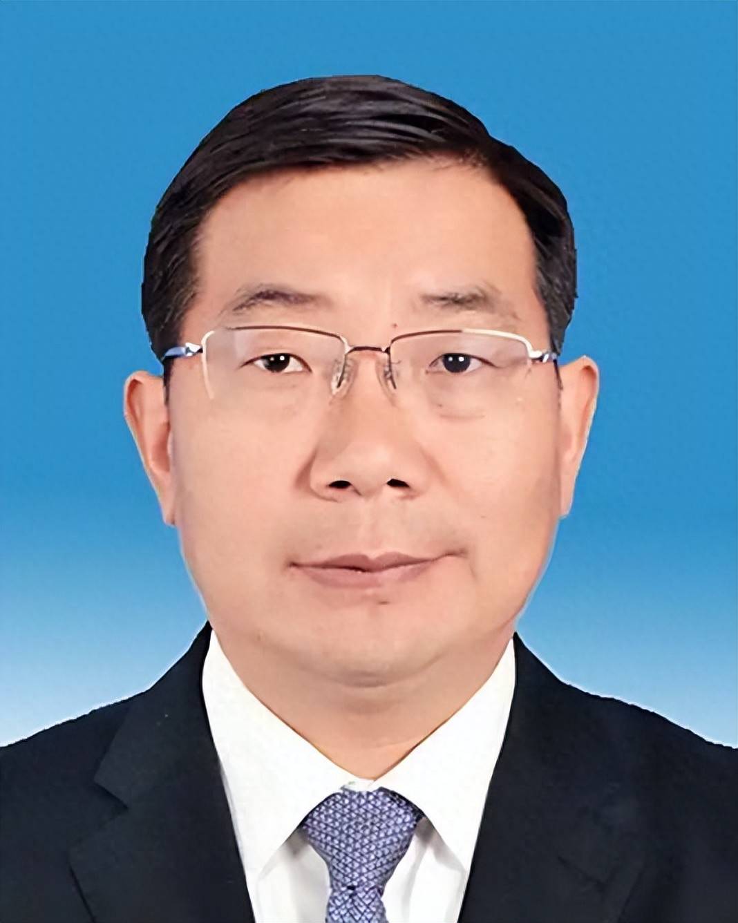 4位厅干履新，杨承新任昆明市代市长