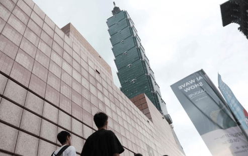 赖清德贿赂特朗普，把台积电“送”给美国，助美再度伟大，岛内都看不下去了，被批厚颜无耻