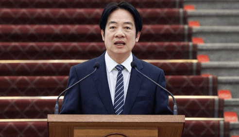 赖清德贿赂特朗普，把台积电“送”给美国，助美再度伟大，岛内都看不下去了，被批厚颜无耻